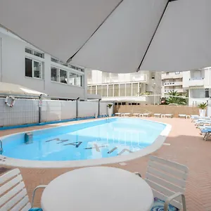 Arena Hotel