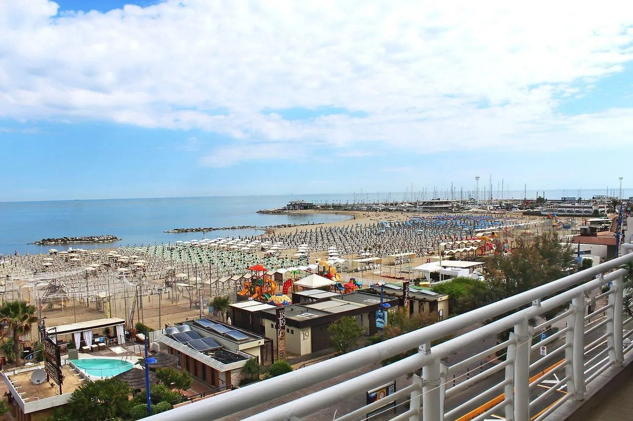 Hotel Lungomare Cattolica