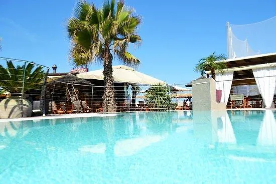 Hotel Lungomare Cattolica