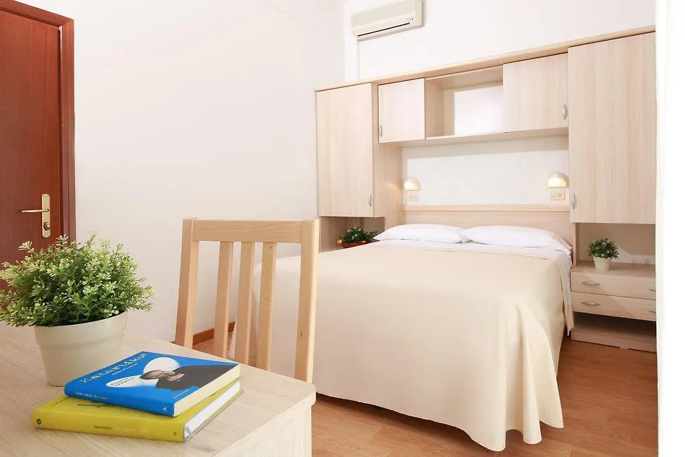 Hotel Lungomare Cattolica