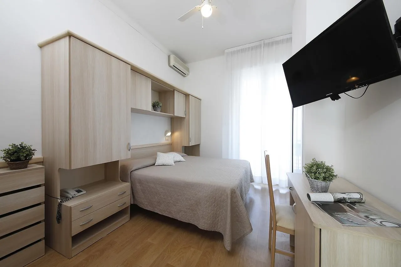 Hotel Lungomare Cattolica 3*,  Italien