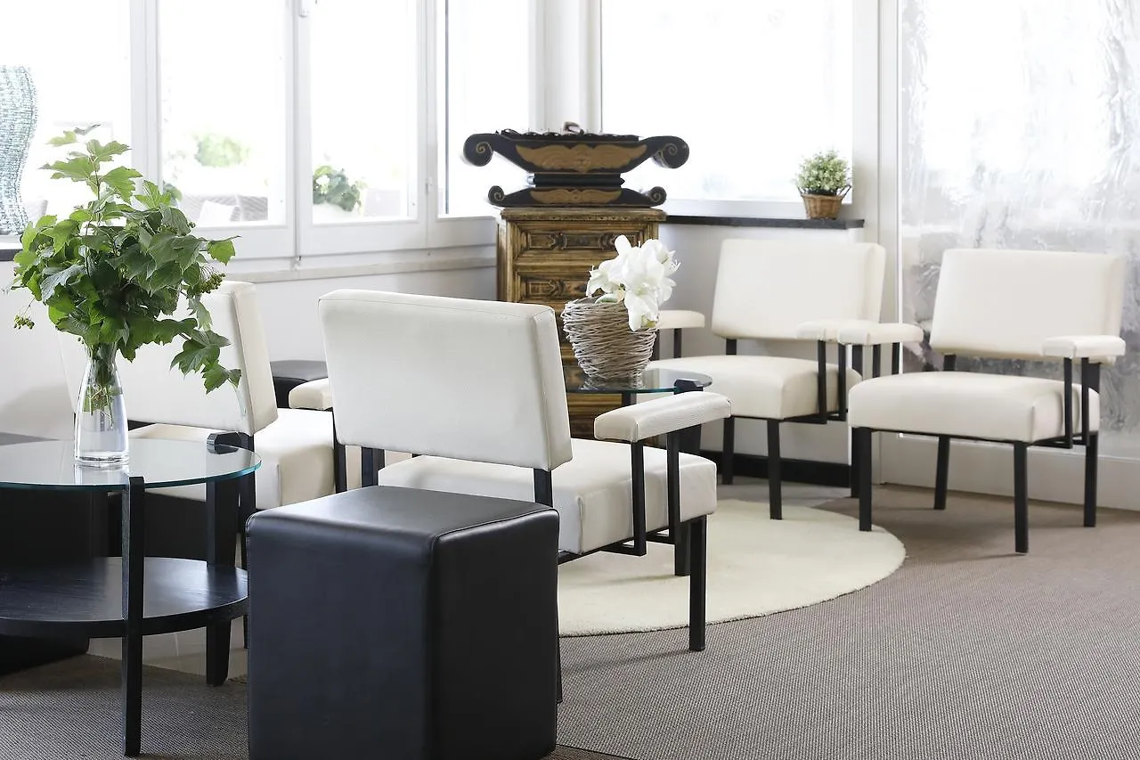 Hotel Lungomare Cattolica